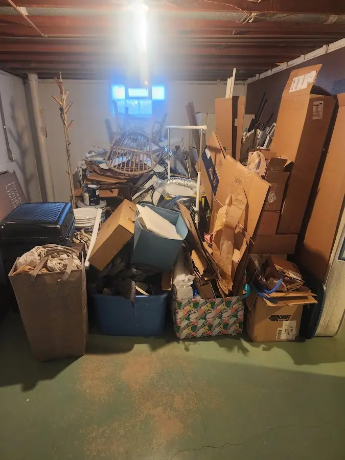 Roll-off dumpster container at job site for Cleanout Dumpster Rental in Battle Ground